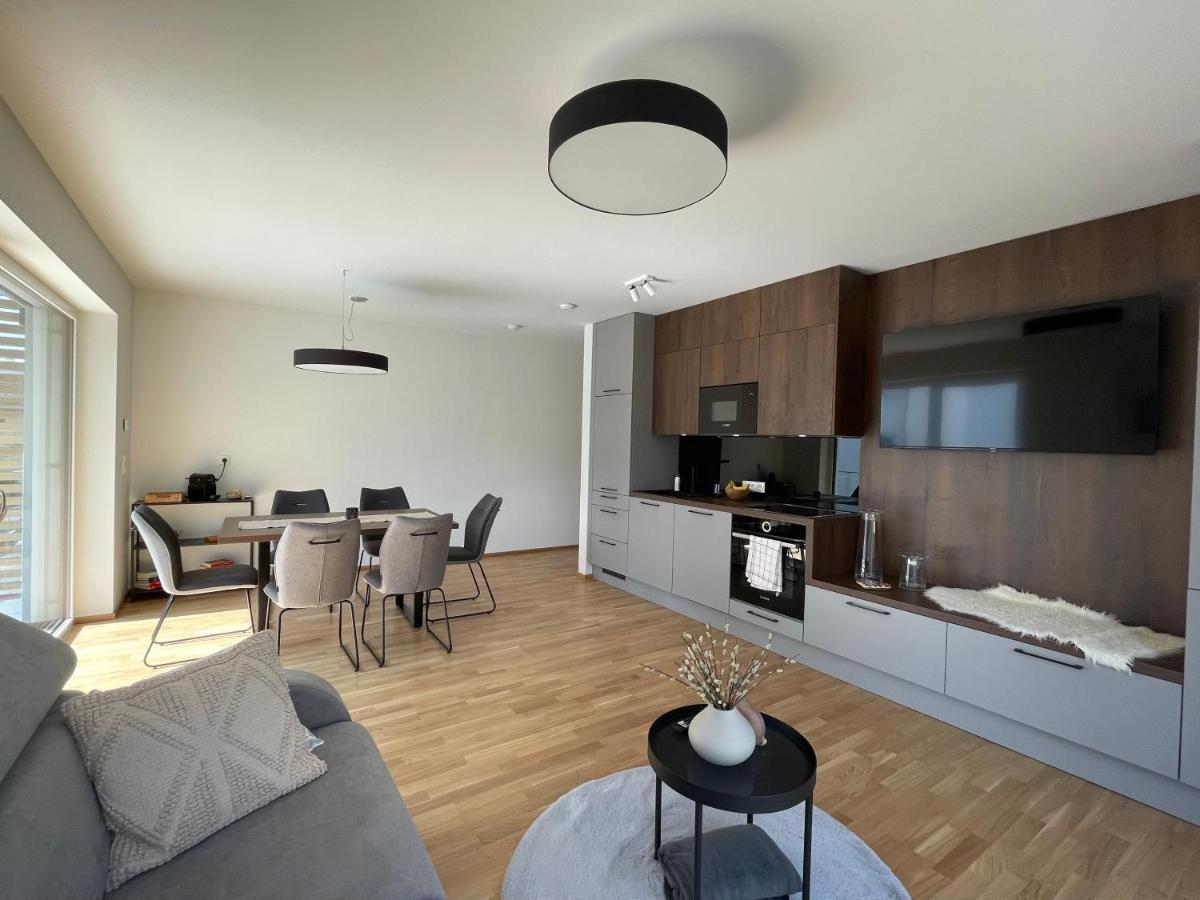 Luxury - Apartment Mit Balkon In Seenaehe Гмунден Екстер'єр фото